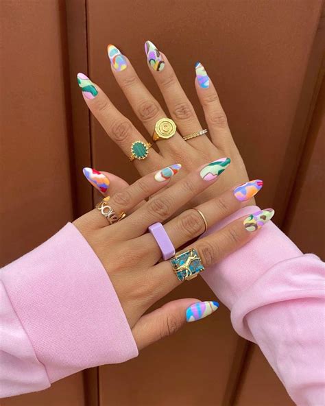 The thin lines look so cute on shorter nails, but thicker tips would make for a cute acrylic nail design. . Cute nails on pinterest